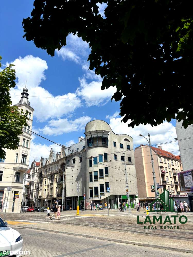 Kamienica w Poznaniu, Stare Miasto 935.34 m2,  29 lokali użytkowych.-0