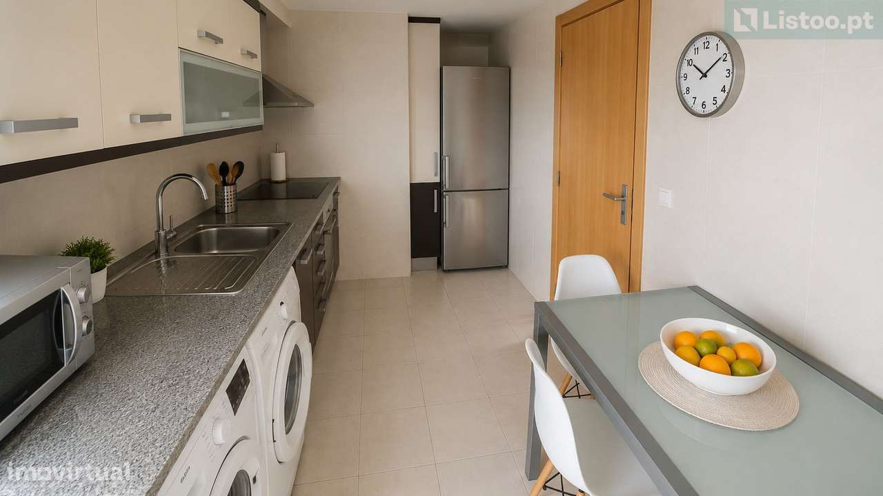 T2 com Sala de 43m2, Parqueamento e Arrecadação na Avenida do Parque,-15