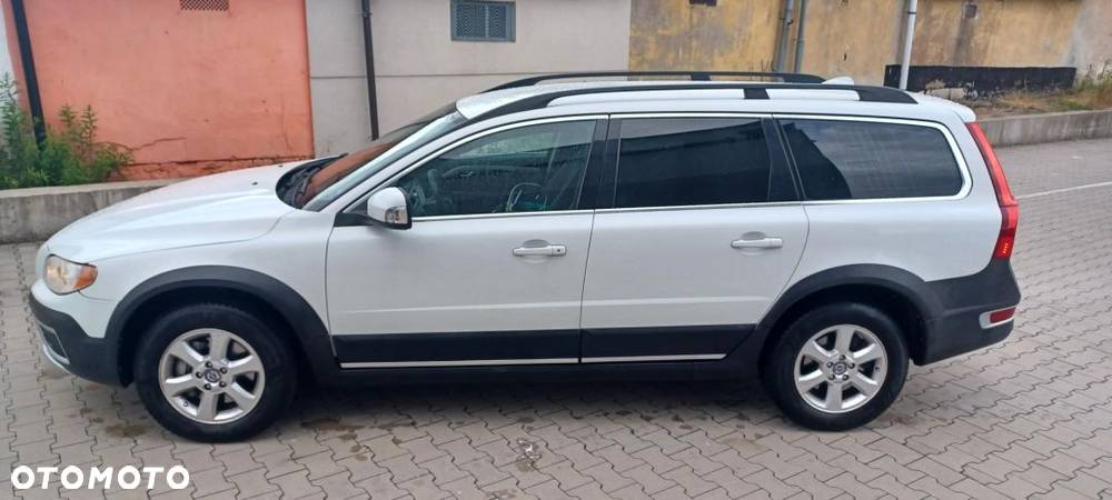 Volvo XC 70 D4 AWD Geartronic Momentum - 2