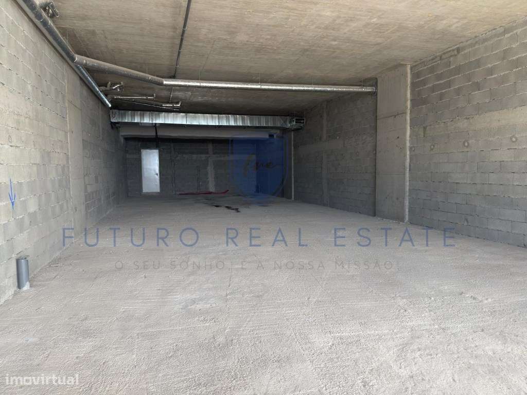 LOJA COMERCIAL - ESTRADA MONUMENTAL - FUNCHAL - Grande imagem: 5/30