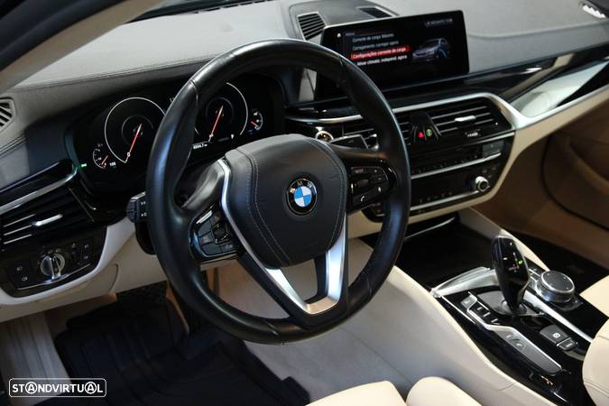 BMW 530 e iPerformance Line Luxury - 13