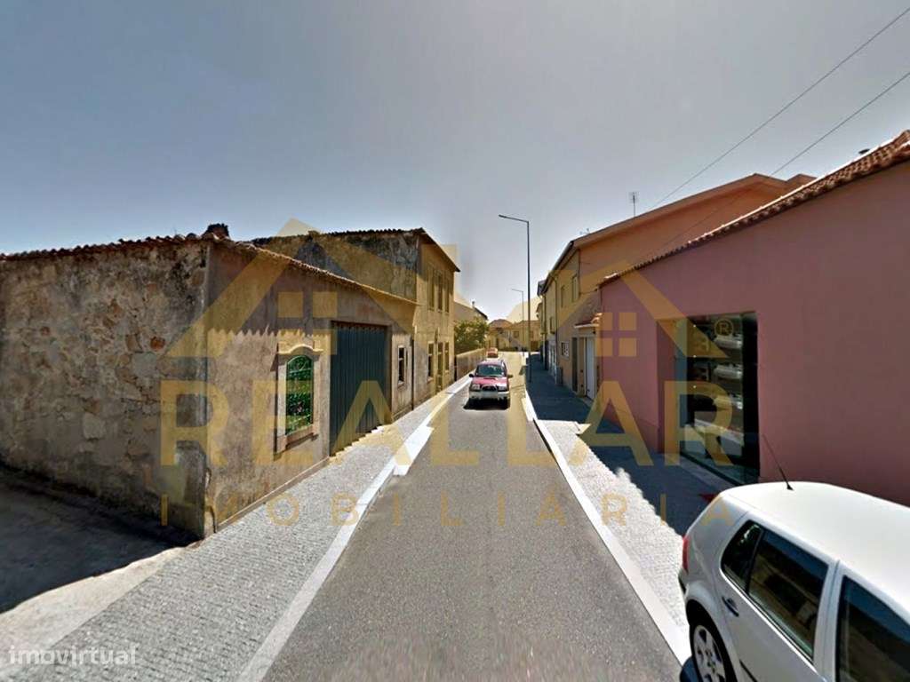 Propriedade para restauro em Aver-o-Mar - Póvoa de Varzim - Grande imagem: 2/9