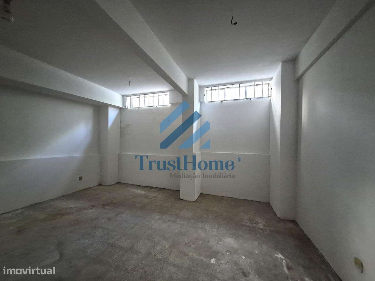 T2 Totalmente Remodelado c/ arrecadação 27m2 Benfica Lisboa-26