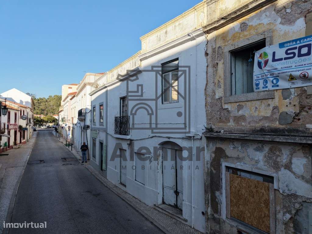 Prédio para remodelação no centro de Alenquer-9