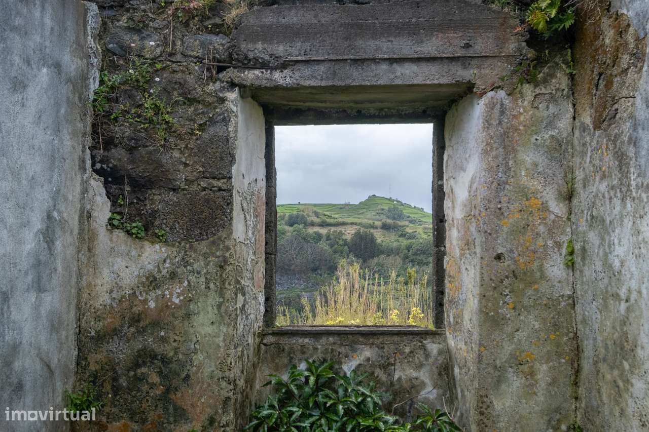 Moradia em Pedra no Nordeste – Oportunidade de Reabilitação-4