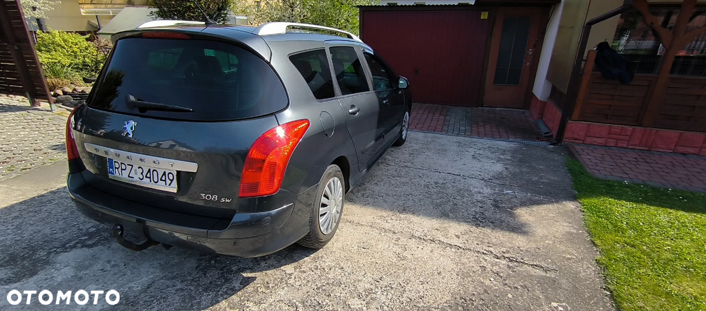 Peugeot 308 1.6 HDi Premium - 4