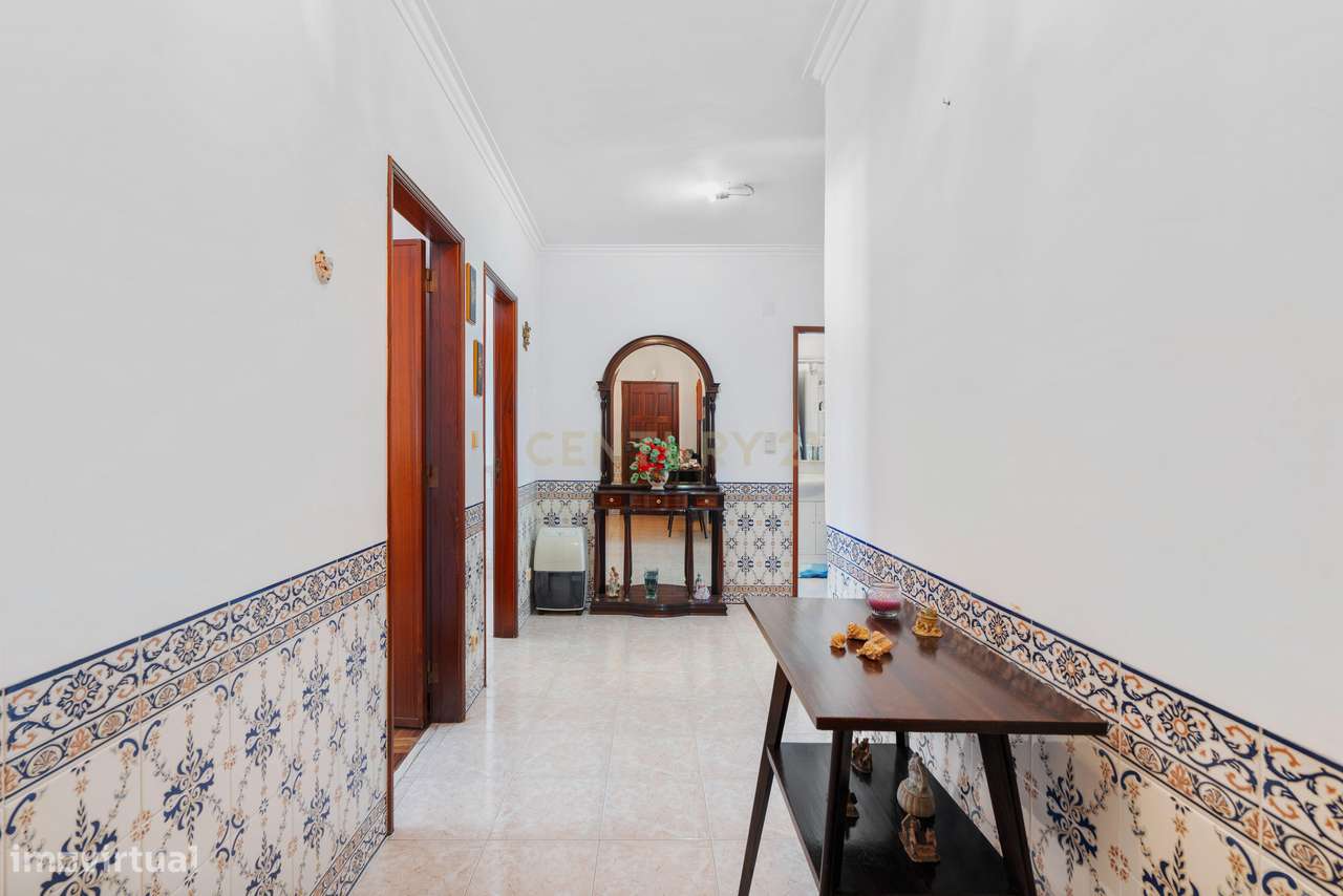 Apartamento T2 com varanda e vista desafogada - Grande imagem: 5/23