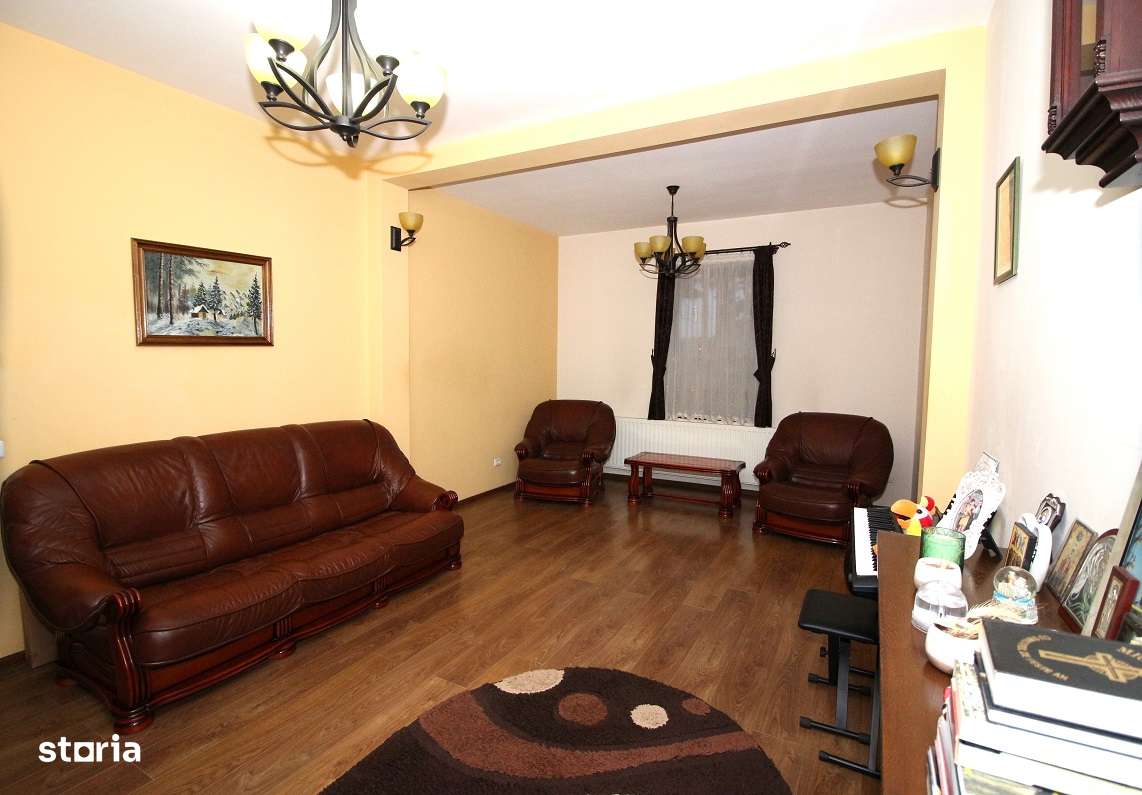 Casa Buhusi STRADAL ( str.LIBERTATII VIZAVI PETROM) Mobilat/Utilat-9