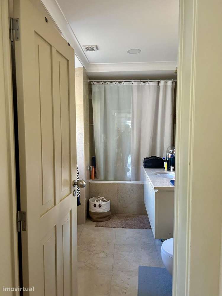 Duplex T4 com estacionamento, Santa Engrácia, Lisboa - Grande imagem: 5/9