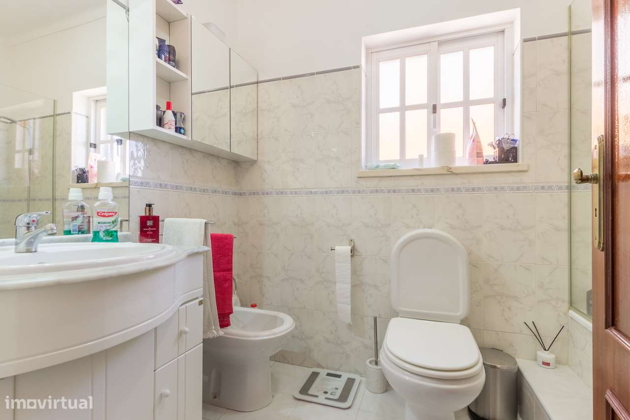 Moradia Geminada T3 na Quinta do Conde-15