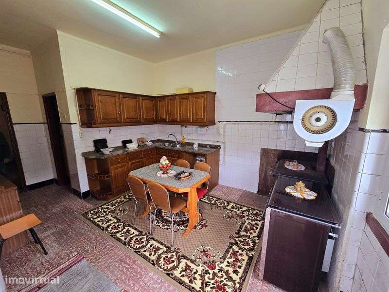 Prédio T5 + Loja Comercial com 3 Frações - Grande imagem: 4/12