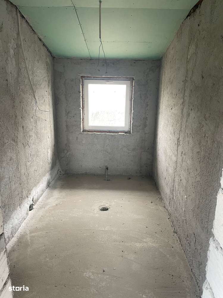 Casa de vanzare, Poroschia, in constructie avansata-11