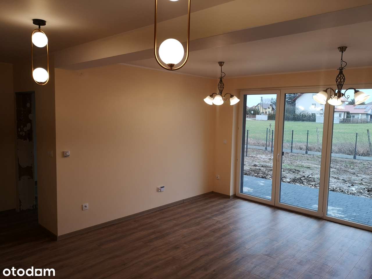 Wspaniała inwestycja , cudowne, ustawne apartamenty z ogródkiem!-9