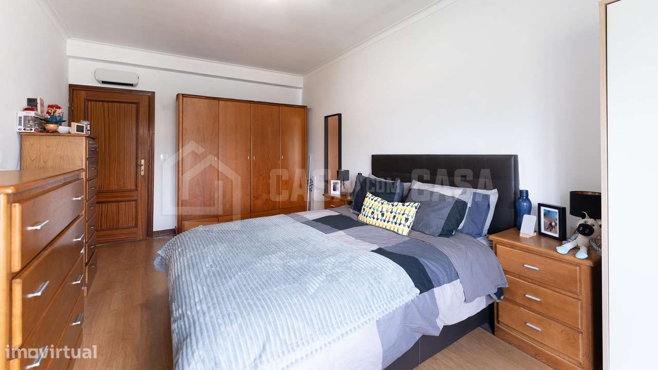 Apartamento T4 c/ Terraço Abraveses-13