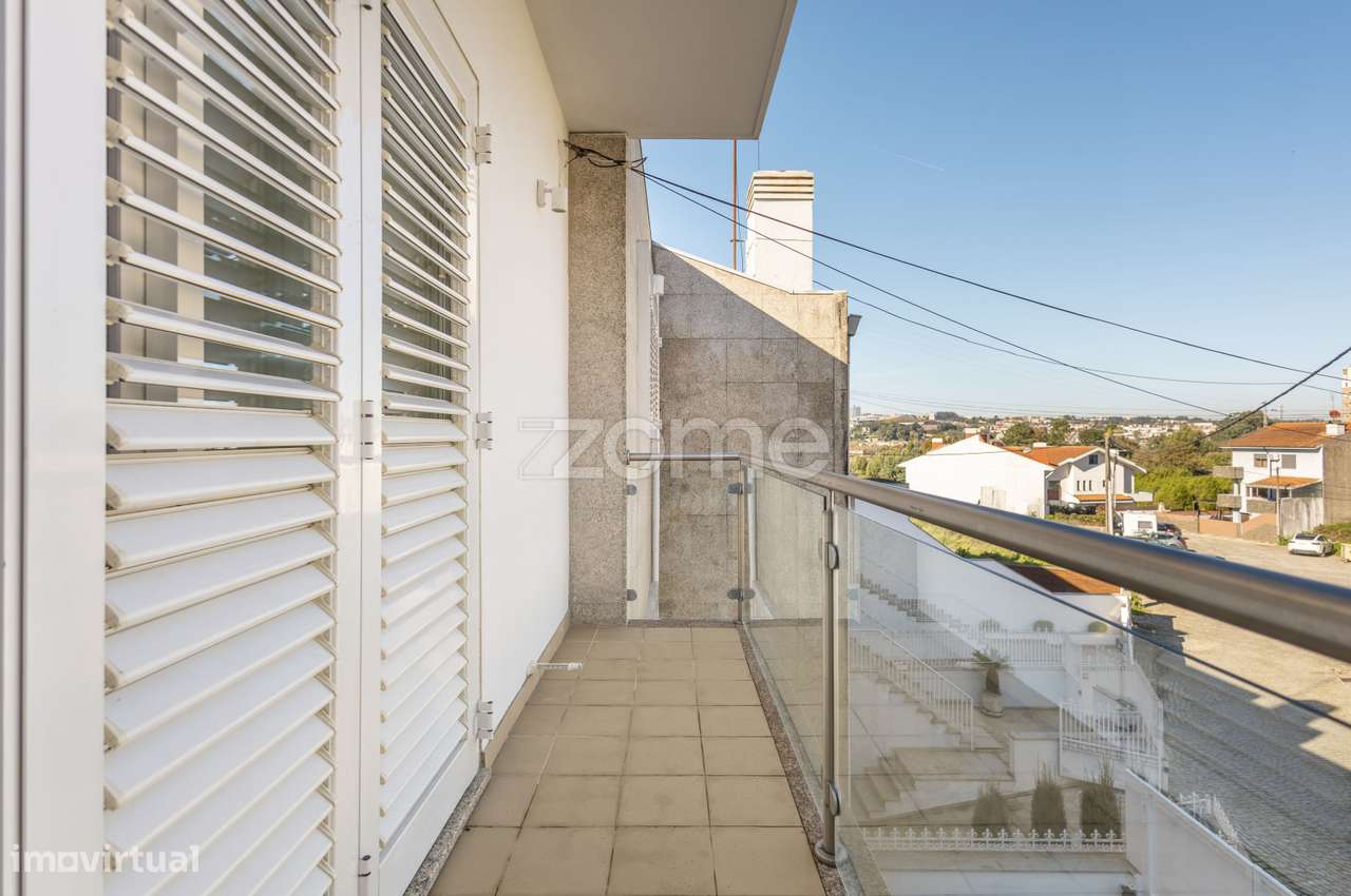 Moradia T5 Renovada em Valbom | A 5 Minutos do Rio Douro - Grande imagem: 3/52