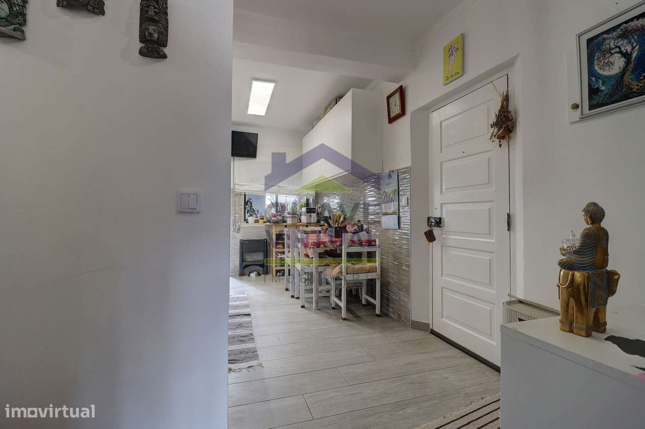 Apartamento T2 com Garagem - Centro Bombarral - Grande imagem: 5/31