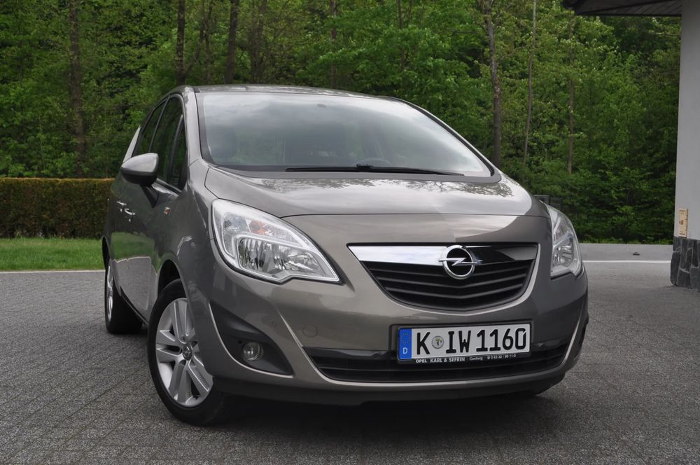 Opel Meriva II (2010-) 1.4 Design Edition 2011