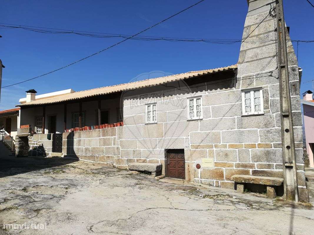 Moradia T4 para venda - Grande imagem: 2/12