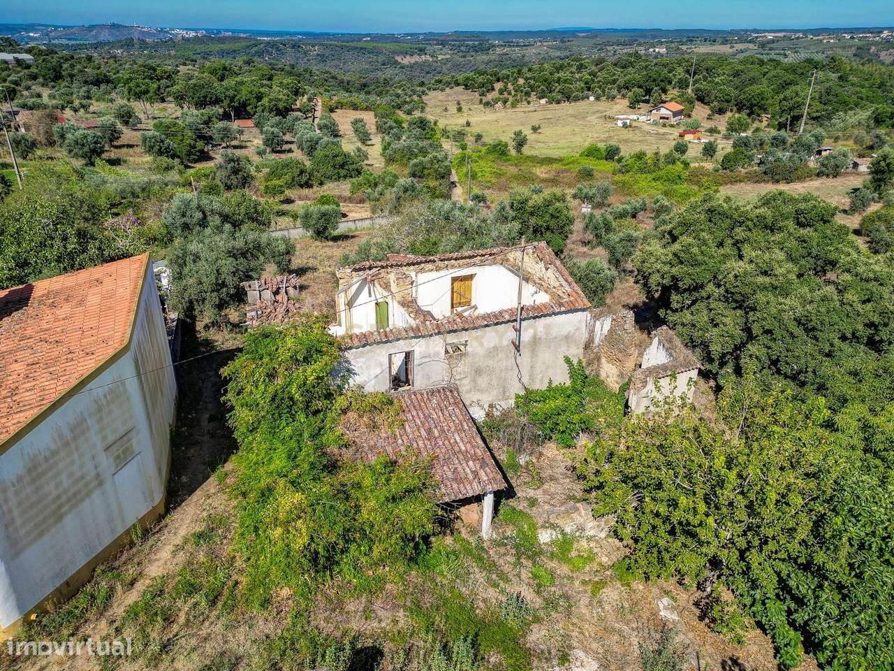 Quinta com 1.600m² de terreno, Casa com 160m2, recuperação total, Mour - Grande imagem: 2/42