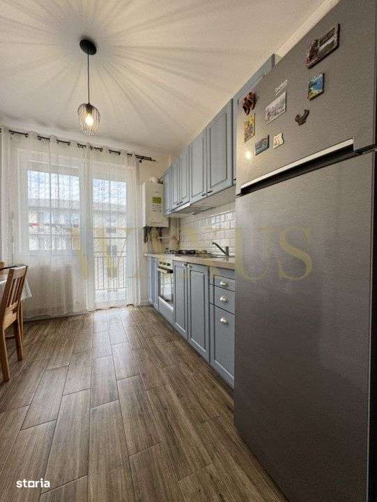 Apartament 2 camere decomandate, etaj intermediar, balcon, garaj, Urus - Imagine principală: 2/13