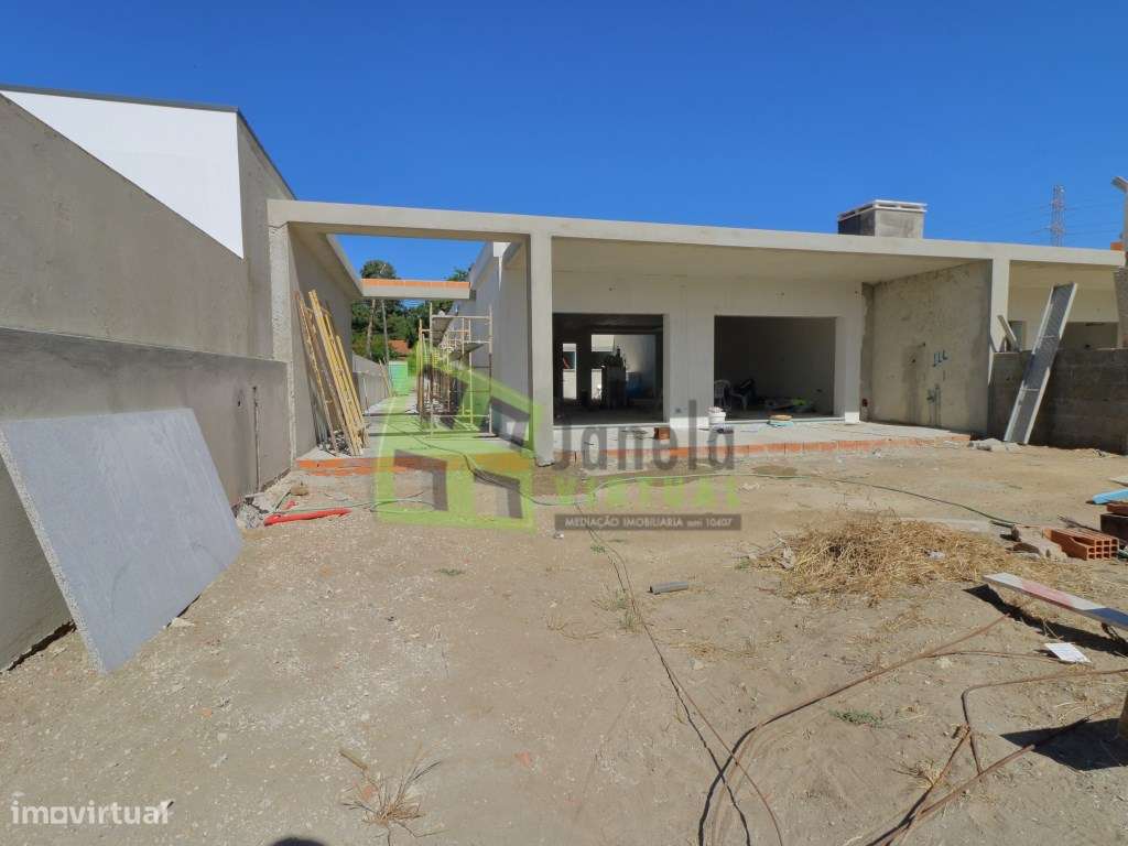 Moradia Térrea T4 com Piscina | Quinta das Laranjeiras-23