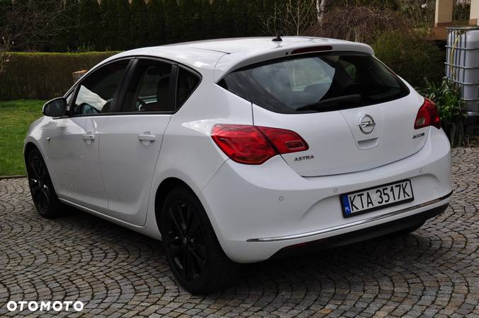 Opel Astra IV 1.4 T Active - 9