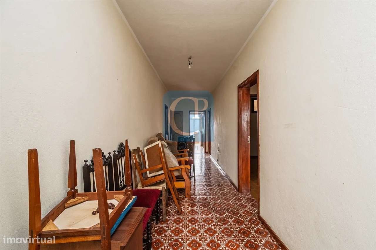 Moradia com dois apartamentos independentes em Vila Nova de Gaia-18