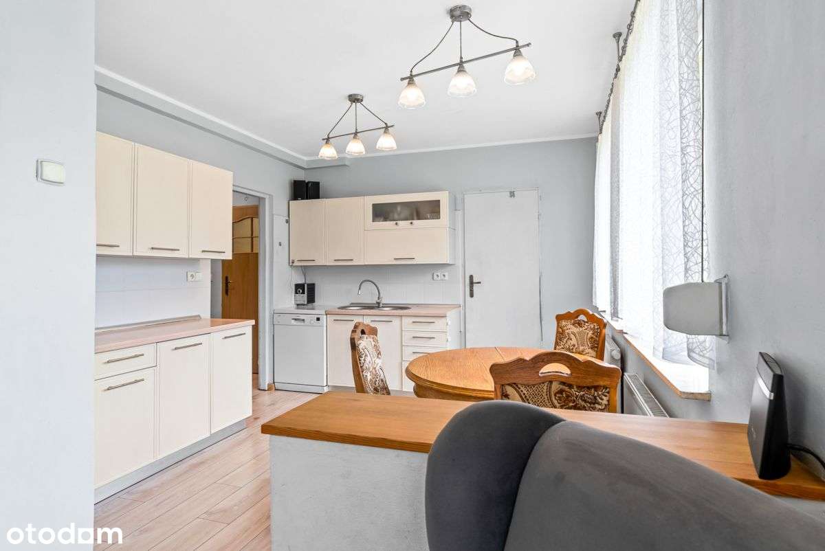 Dom z ogrodem w spokojnej okolicy - Pełny obrazek: 4/17