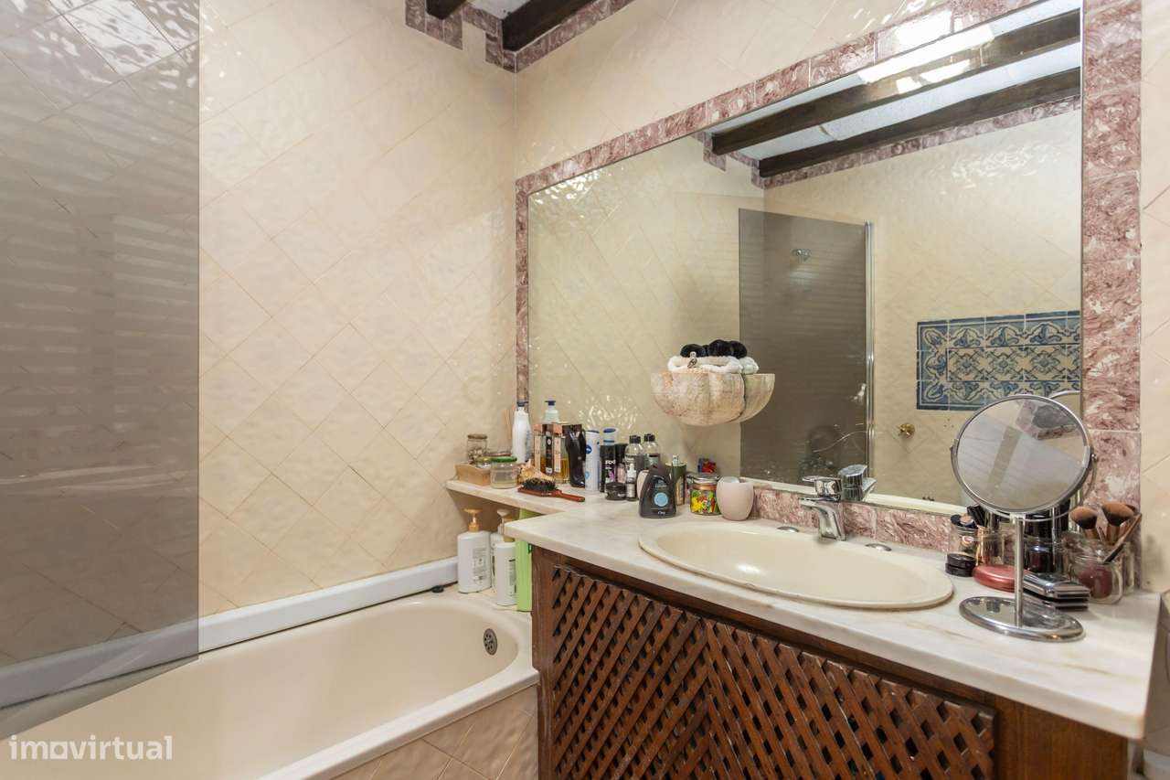 Vila de Prestígio T7+2 com 5.000 m² de Privacidade na Verdizela-28