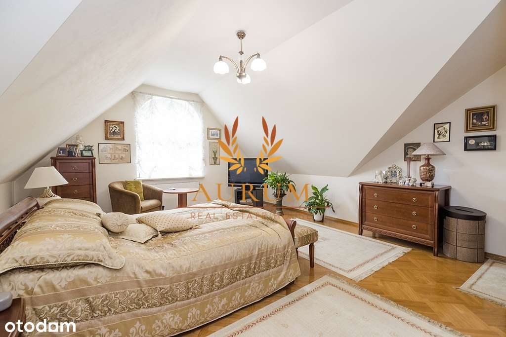 Ciepły rodzinny dom najwyższej jakości blisko lasu-9