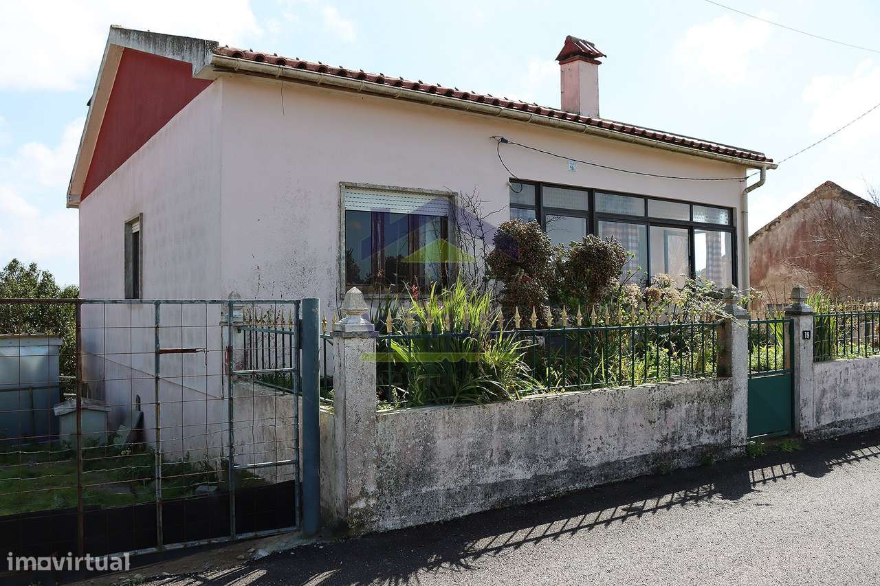 Moradia V2 com Terreno de 1.829 m2 - Vale Covo, Bombarral - Grande imagem: 5/57