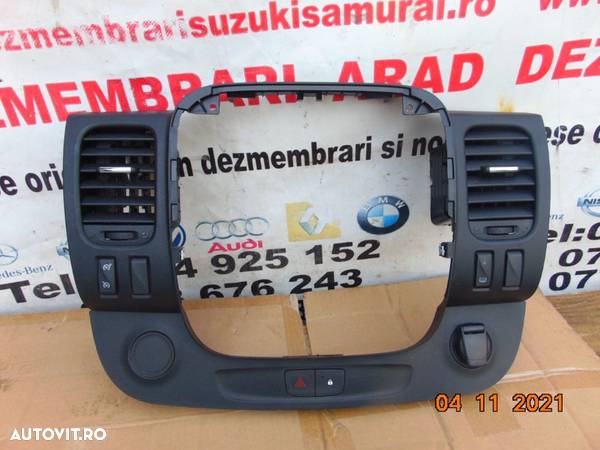 Grila Bord Renault Trafic 2014-2021 grile guri aer ventilatie radio cd dezmembrez tafic 1.6 - 1