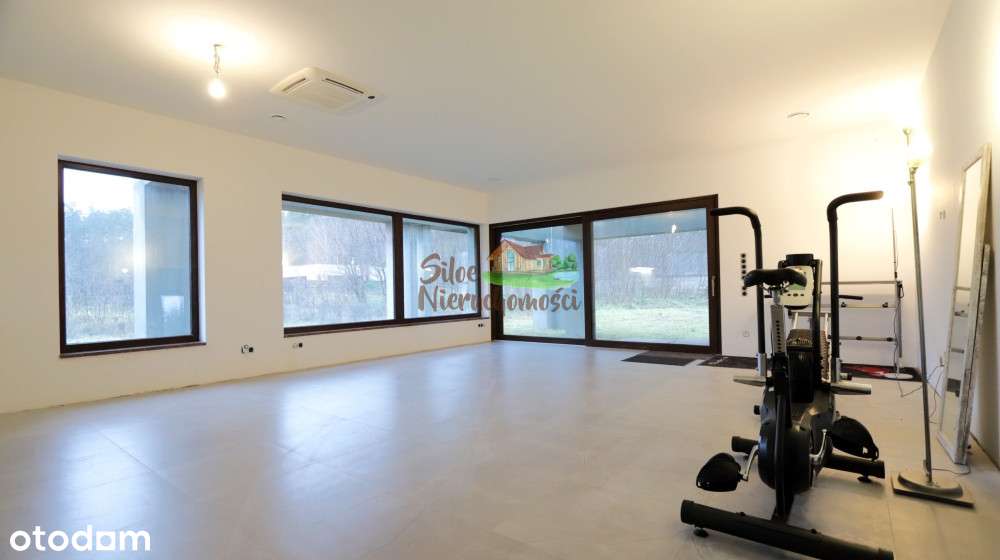 Nowoczesny dom z podwójnym garażem.-3