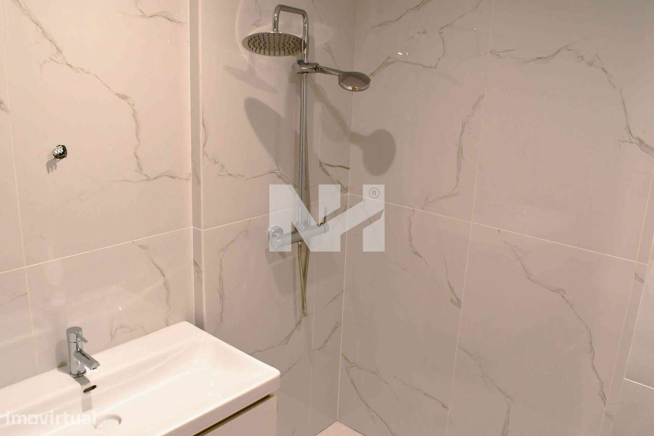 Venda (*) | Apartamento | T1 | Padrão da Légua-15