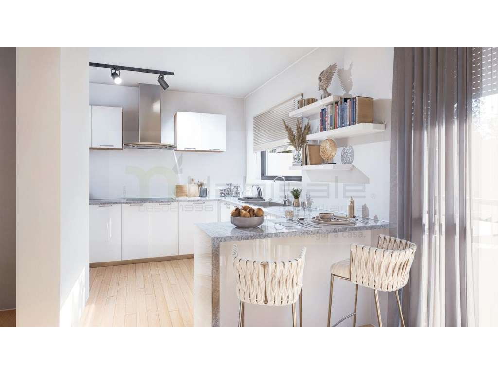 Moradia com Piscina em condomínio a 10 minutos da praia-13