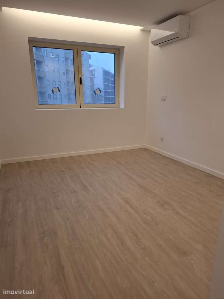 T1 Novo Real para arrendar - Grande imagem: 4/6