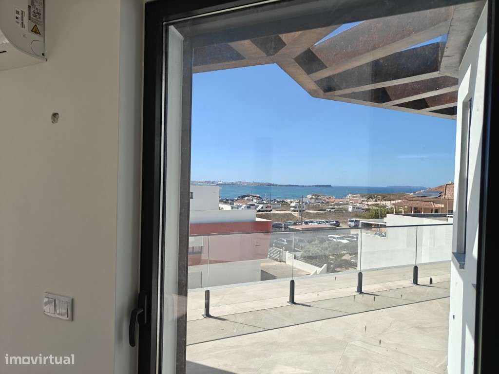 Penthouse T3 de Luxo com Vista Mar junto à praia do Baleal-22