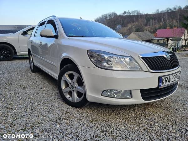 Skoda Octavia 2.0 TDI DPF Ambition DSG - 1