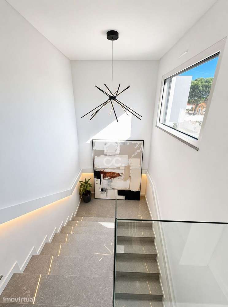 Moradia T4 Contemporânea em Mafra | Conforto, Design e Eficiência A+-19