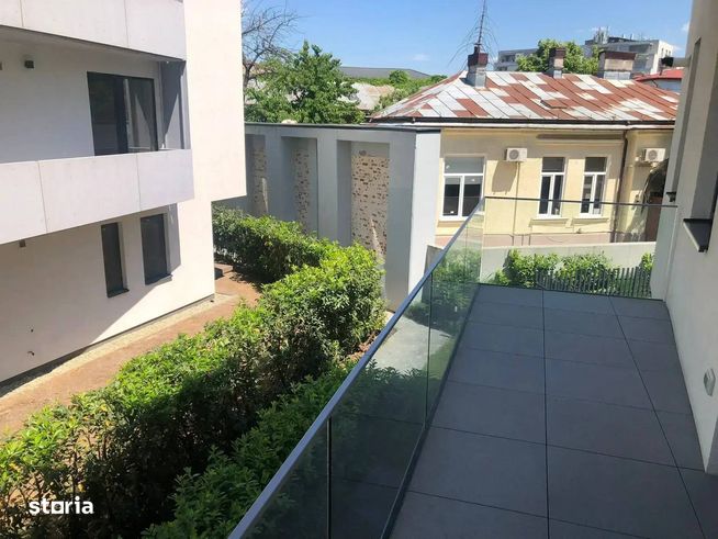 Apartament 3 camere  zona Parcul Carol !-14