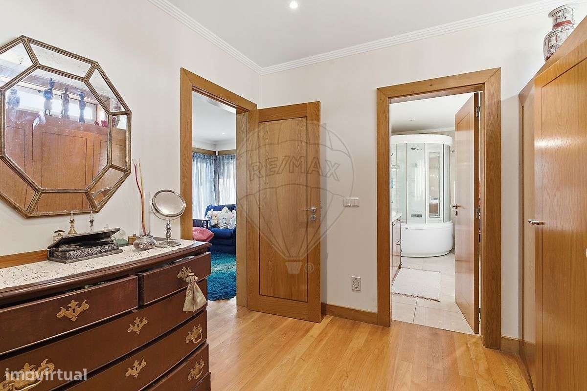 Moradia T4 para venda-23