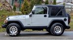 Jeep Wrangler - 12