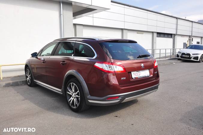 Peugeot 508 RXH Hybrid4 - 8