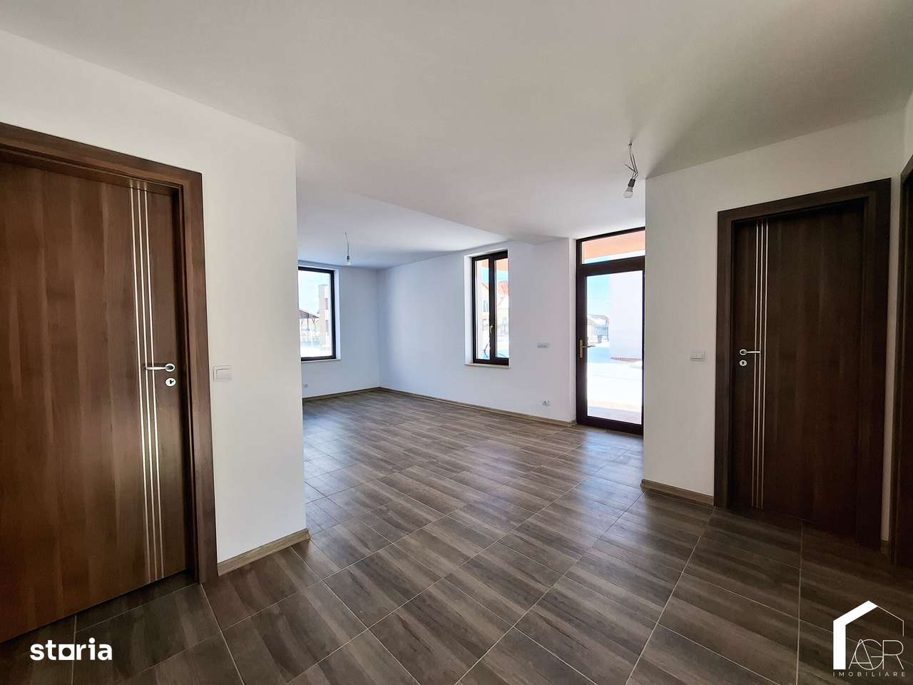 Casa tip duplex cu 4 camere, Paulesti - Imagine principală: 5/19