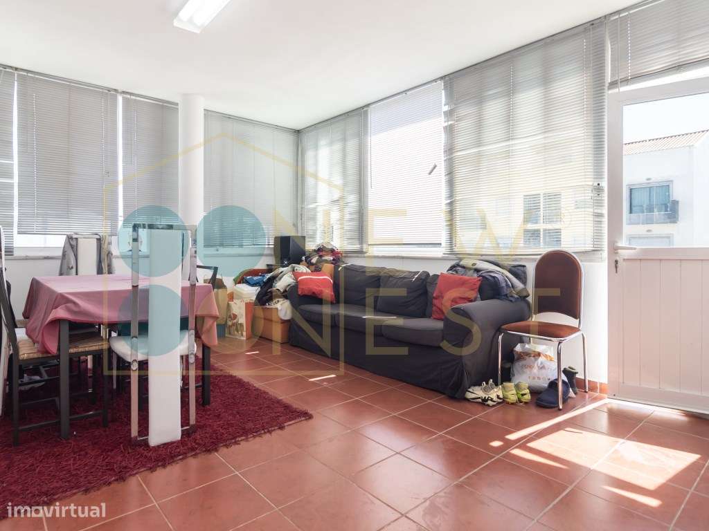Apartamento T4 com Terraço, 3 varandas, 2 Parqueamentos e Arrecadaç...-51