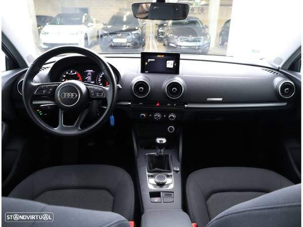 Audi A3 Sportback 30 TFSI - 27