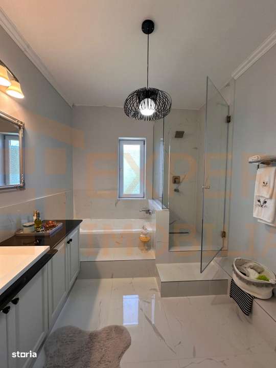 Casa de vanzare in Mamaia Sat, P+1 cu pod, 250 mp teren-16