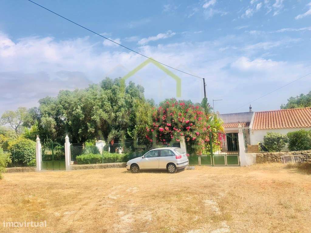 Moradia de Campo T5 com Piscina de Água Salgada e Terreno, Tunes-23