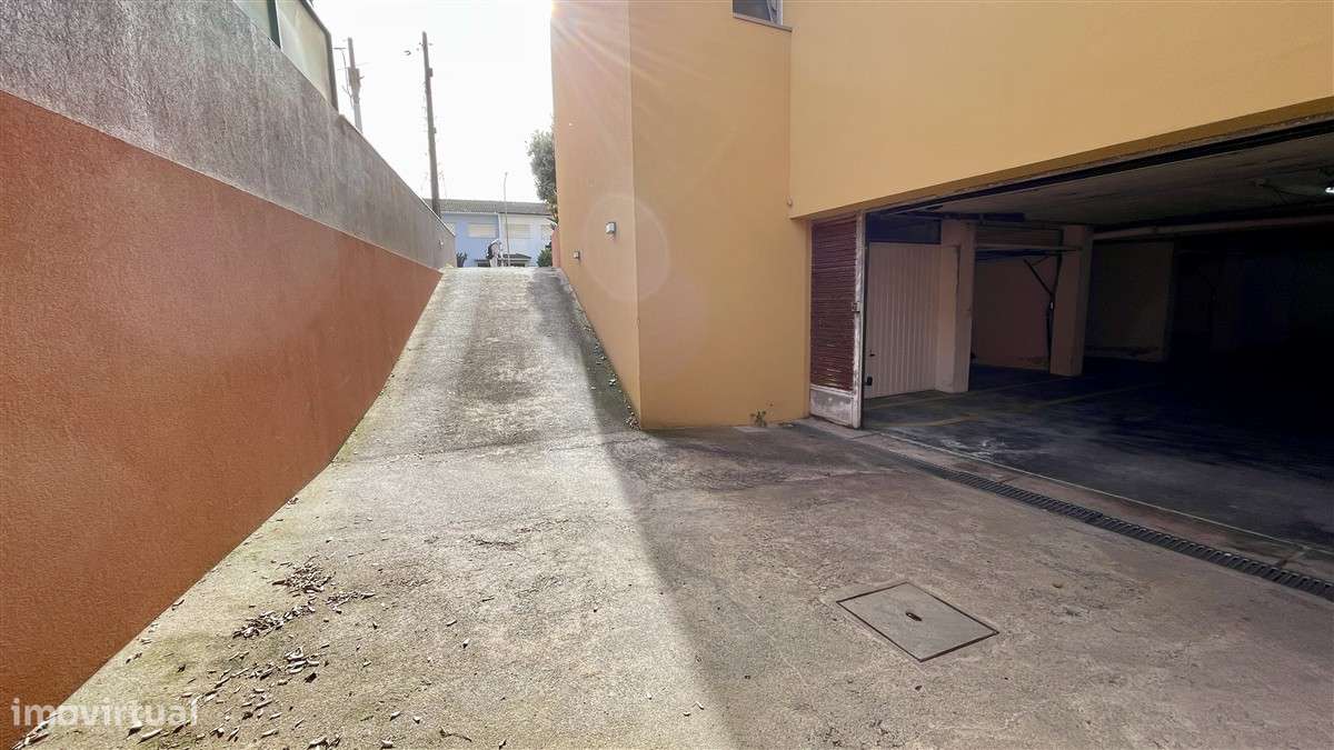 Andar de Moradia T2-Aver-o-Mar-Terraço-garagem fechada-30