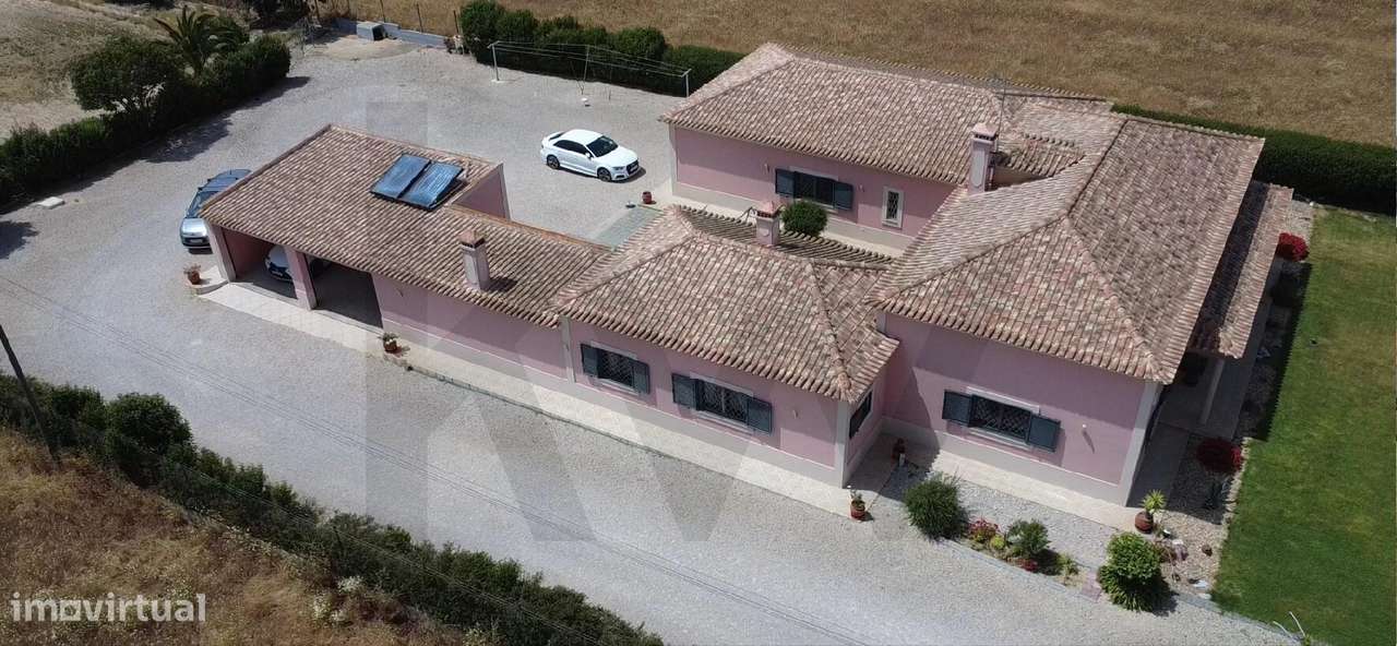 Moradia térrea com 1ha e 2 lotes urbanizáveis, ideal para viver e inve - Grande imagem: 4/43